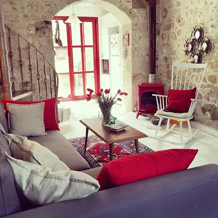 Alacati Red House Сasa de vacaciones Çeşme