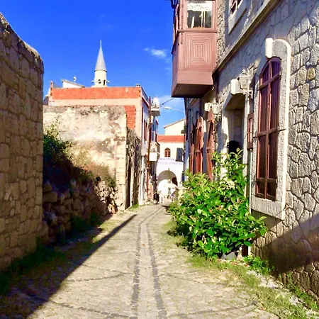 Alacati Red House Cesme