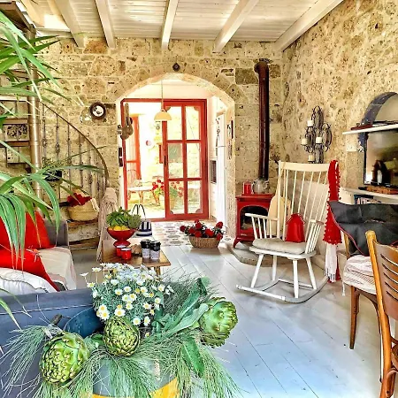 Alacati Red House Cesme