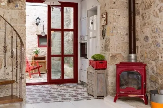 Alacati Red House Casa de Férias