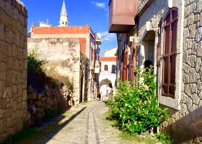 Alacati Red House Çeşme